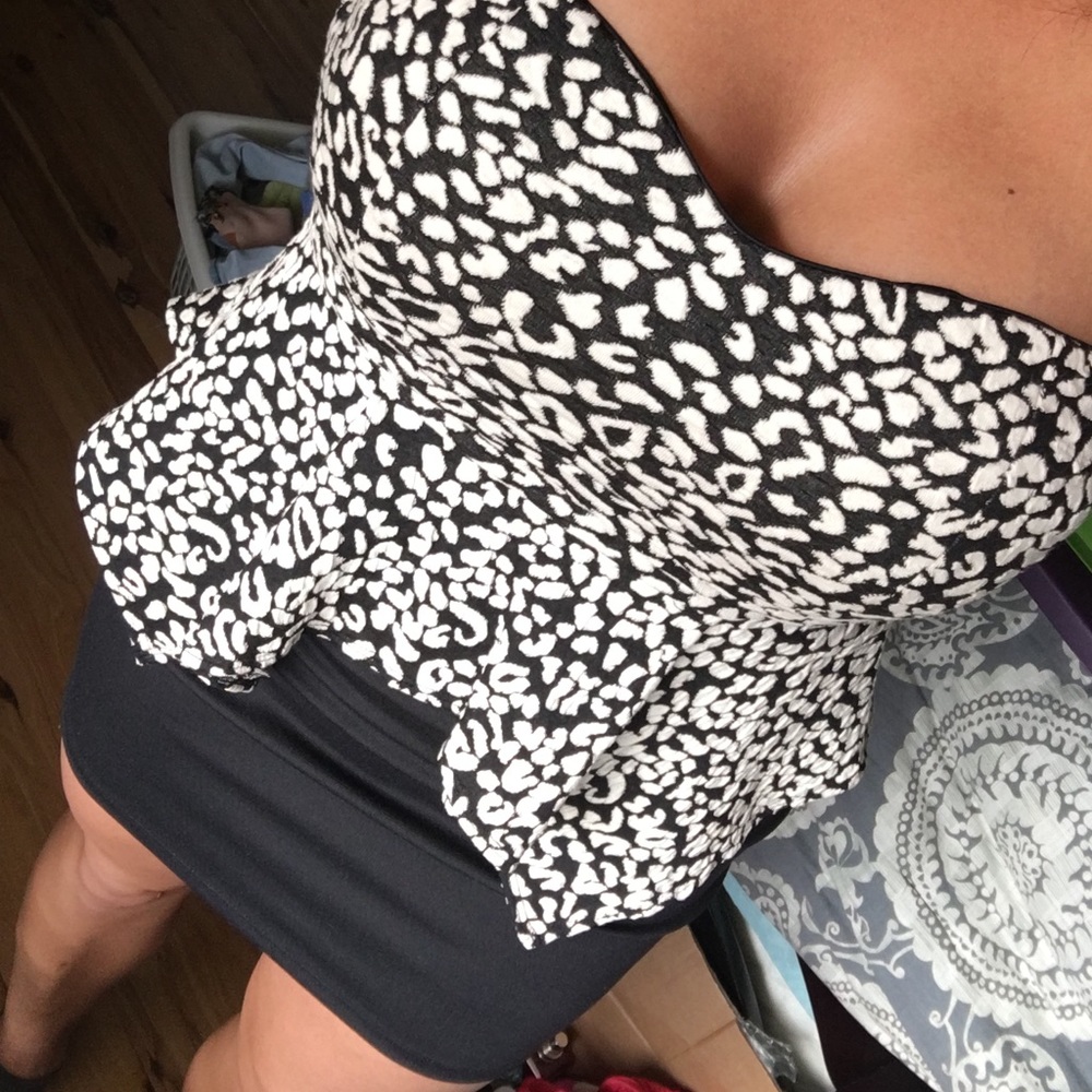 Leopard strapless peplum dress